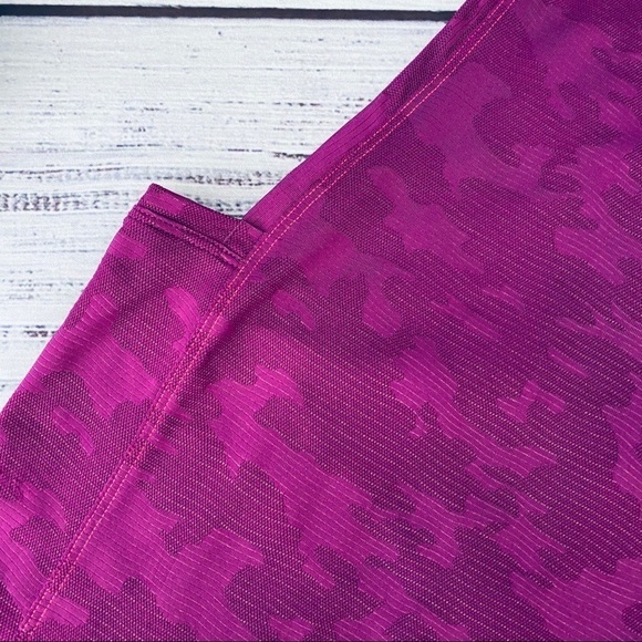 Lululemon Fuscia Camo Tank - Picture 3 of 7
